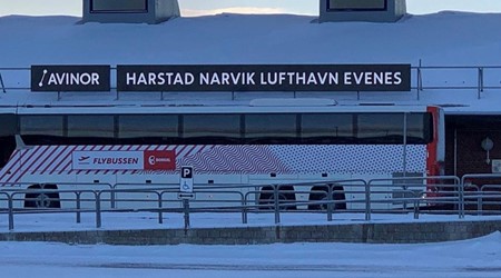 The holiday starts on the Flybussen Lofoten!